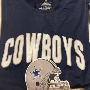 2 Men’s Large Dallas Cowboys Tshirts.  Brand new. Lot of 2.